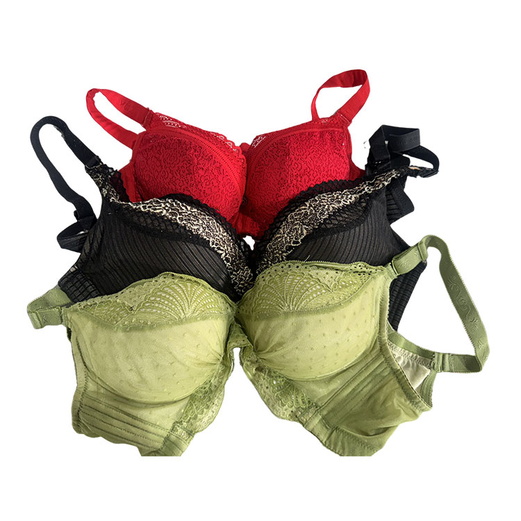 Käytetyt naisten bralette-rintaliivit